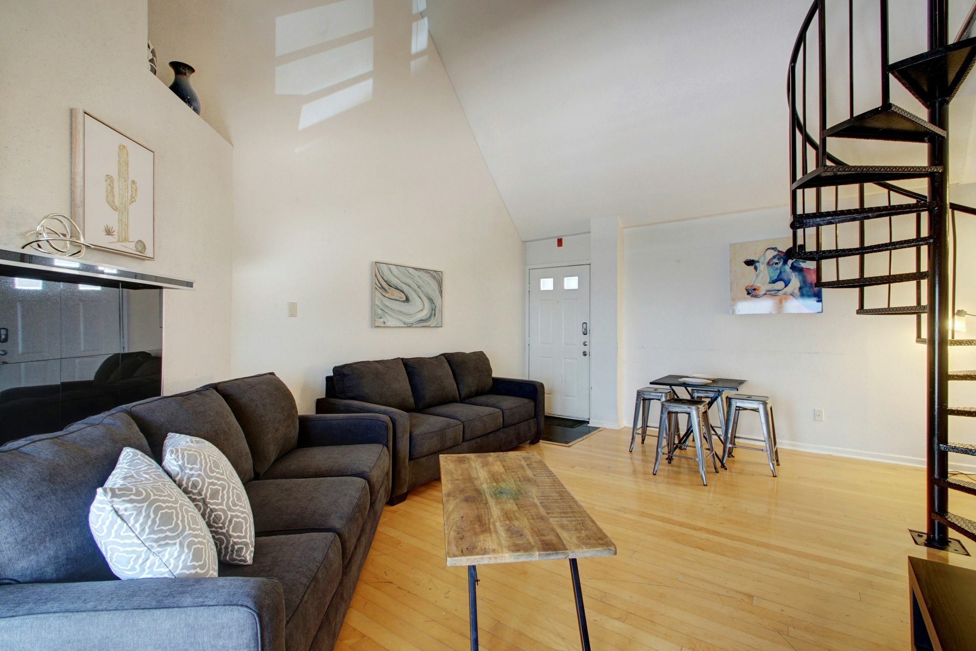 8 Bedroom Downtown Condo By Austinstays Exterior photo