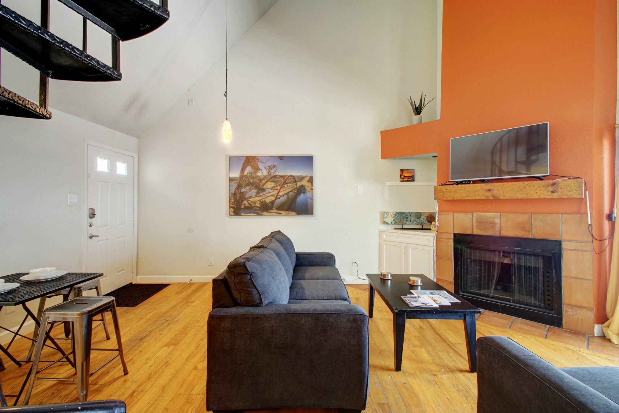 8 Bedroom Downtown Condo By Austinstays Exterior photo